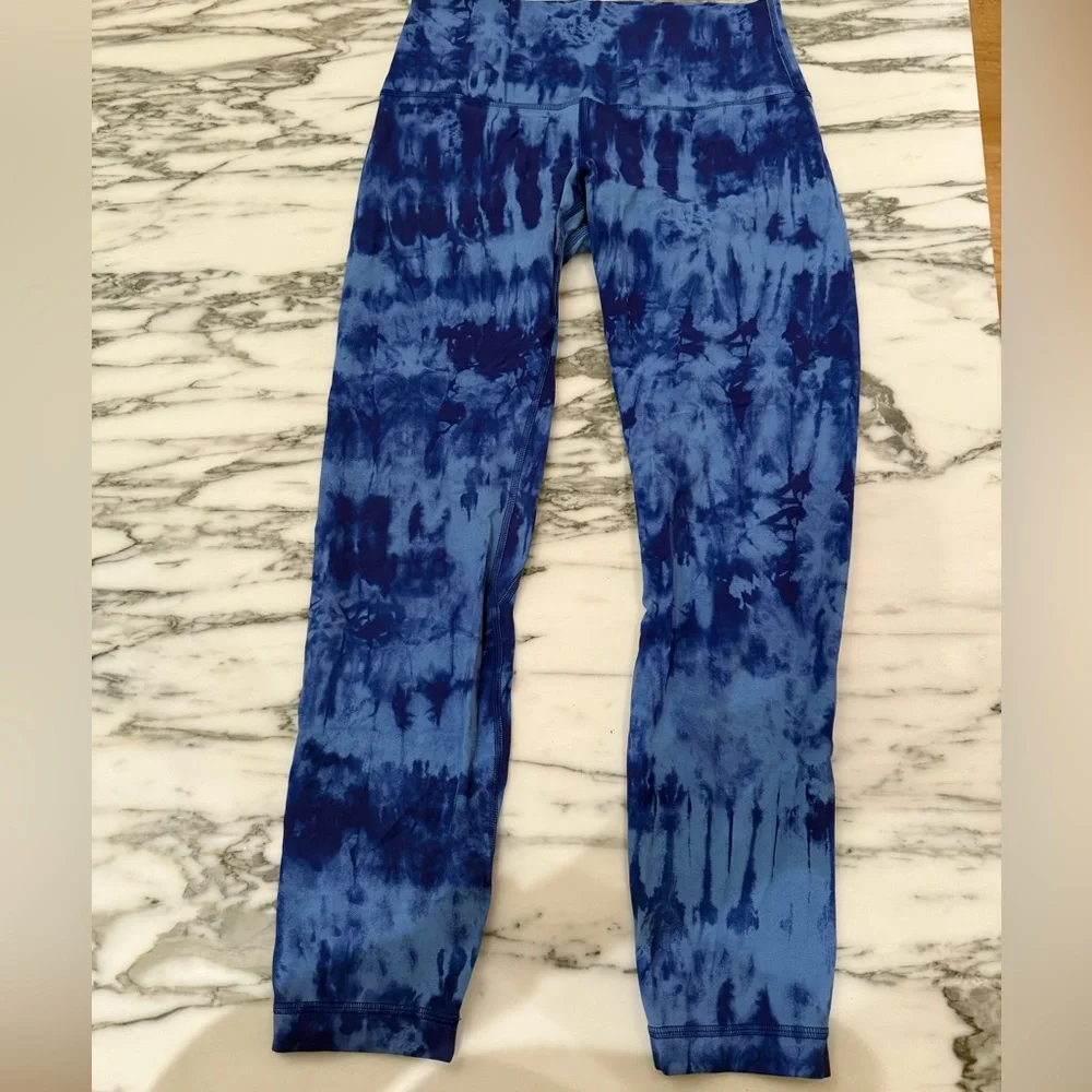 Lululemon Align 25” Game Day Blue Multi
Like new - Picture 4 of 6